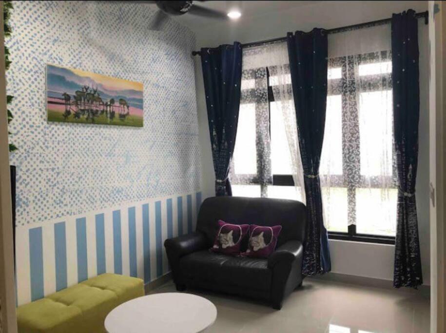 One Team At Iskandar Medini Нусаджая Екстериор снимка